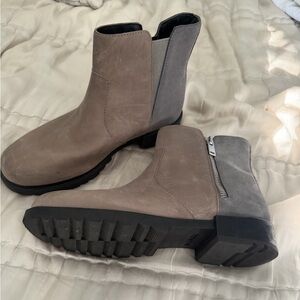 Stylish sorrel leather Women's Gray Boots